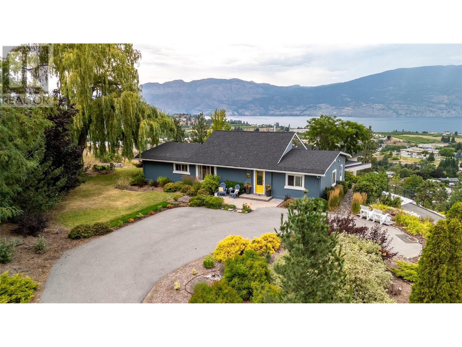 12018 Trayler Pl, Summerland, BC V0H 1Z7
