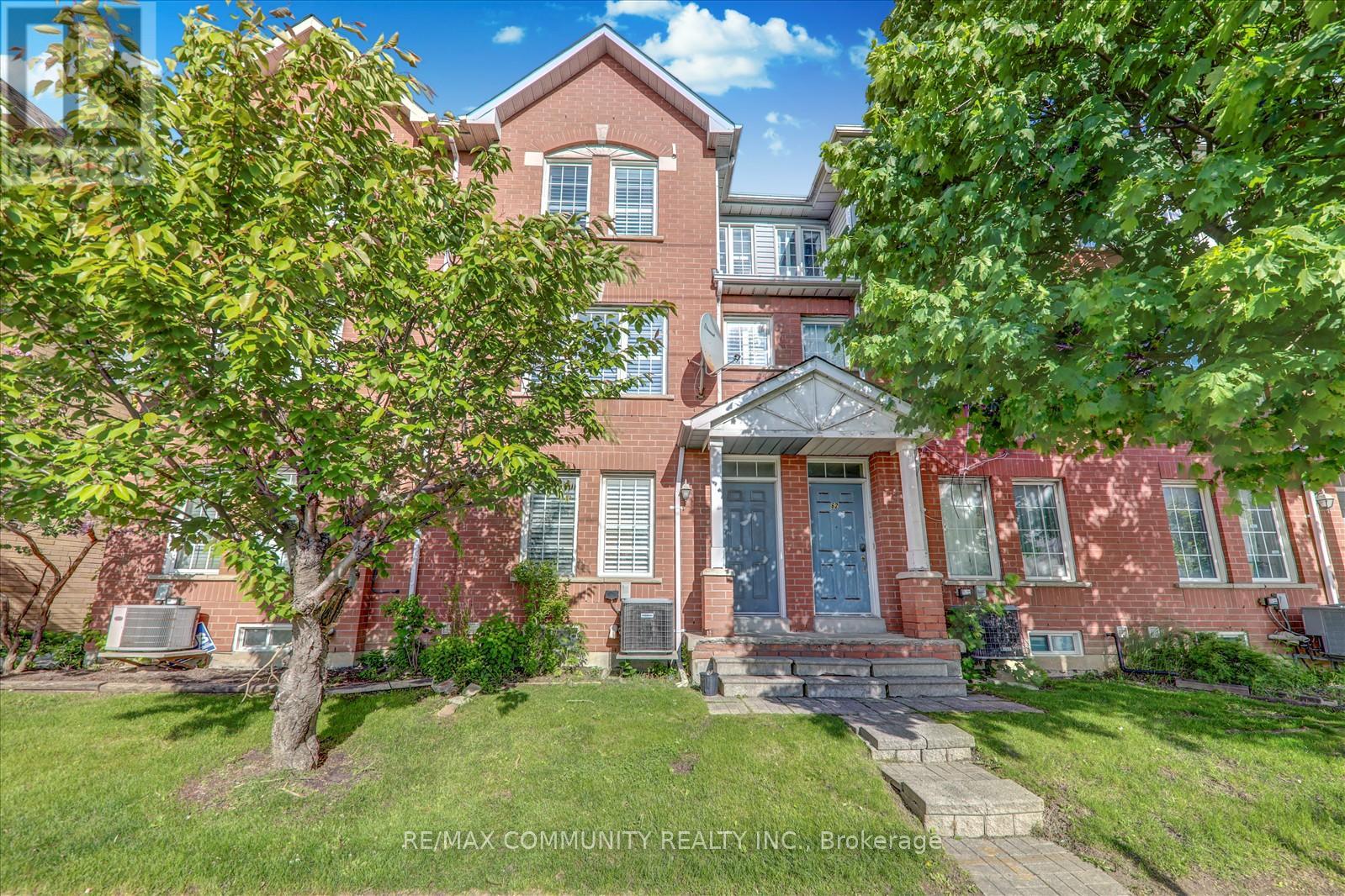 63 2758 Eglinton Ave E, Toronto, ON M1J 3P3