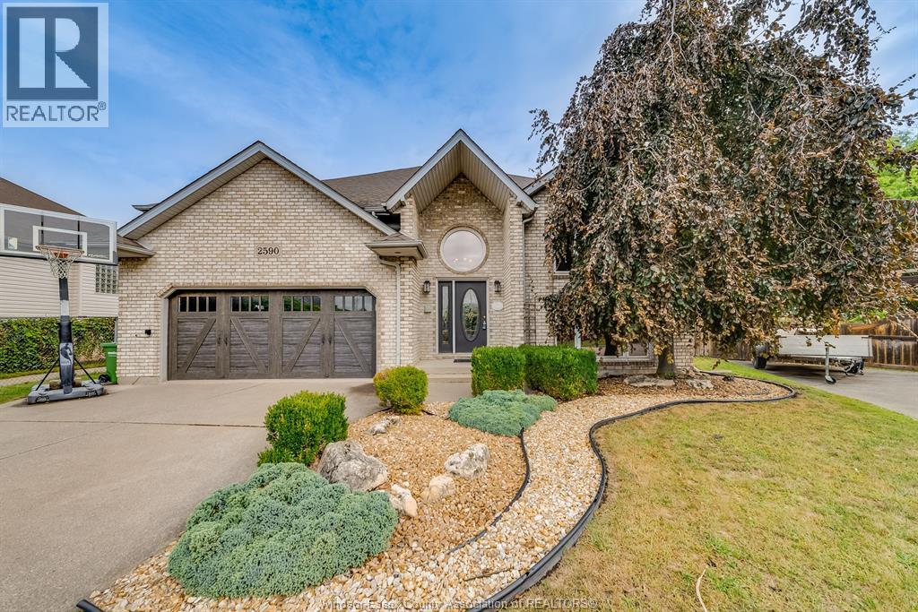 2590 Wildberry, Tecumseh, ON N9K 1C2