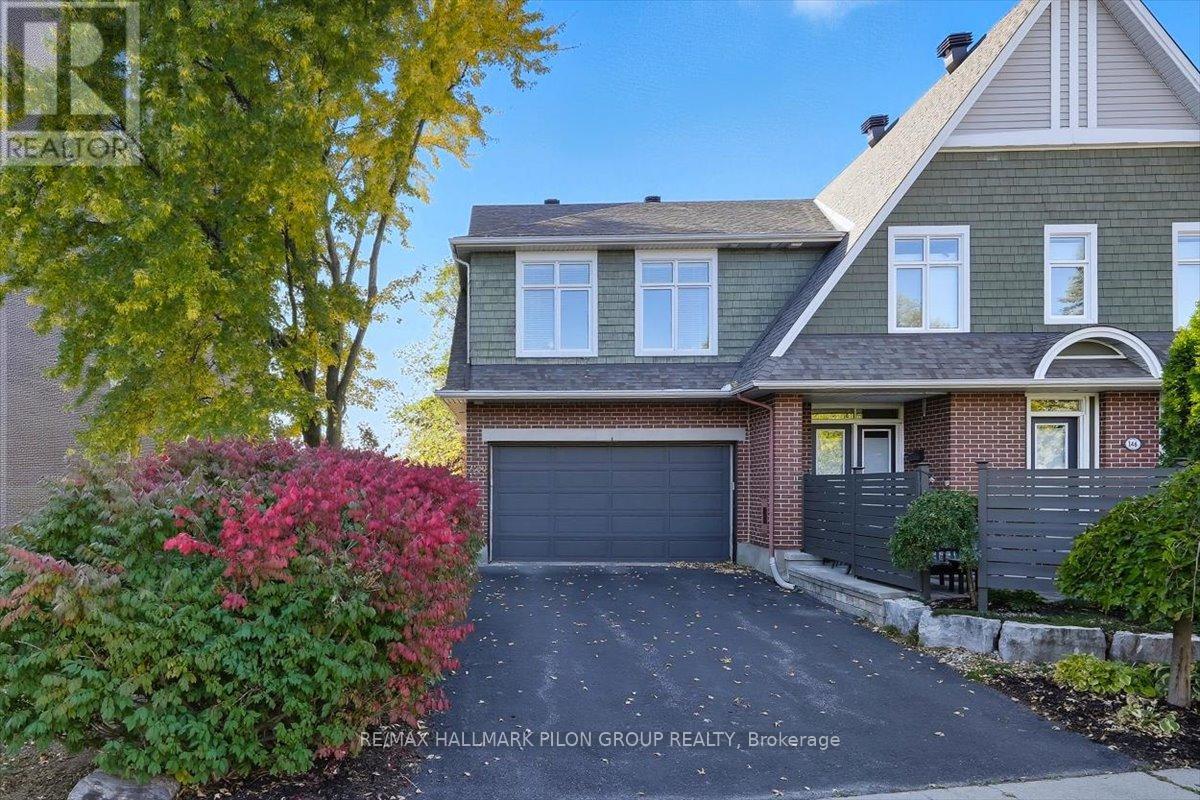 2380 Virginia Dr, Ottawa, ON K1H 6S2