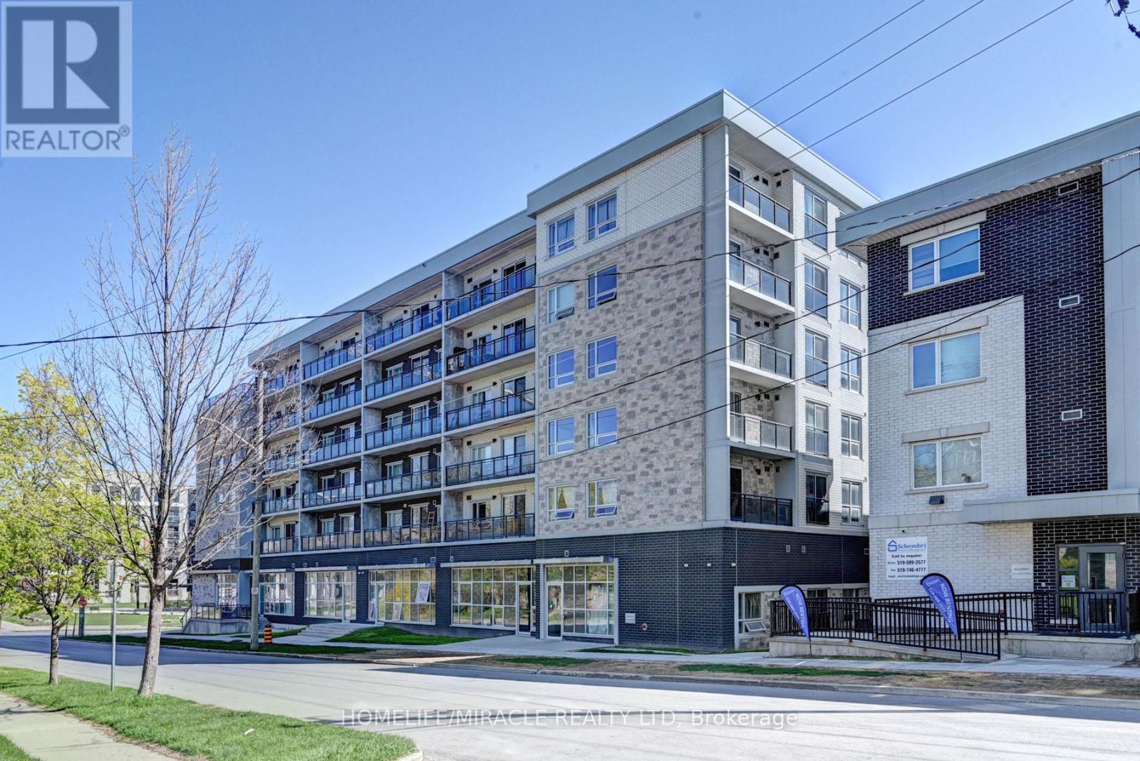 209 Unit 275 Larch St #f, Waterloo, ON N2L 3R2