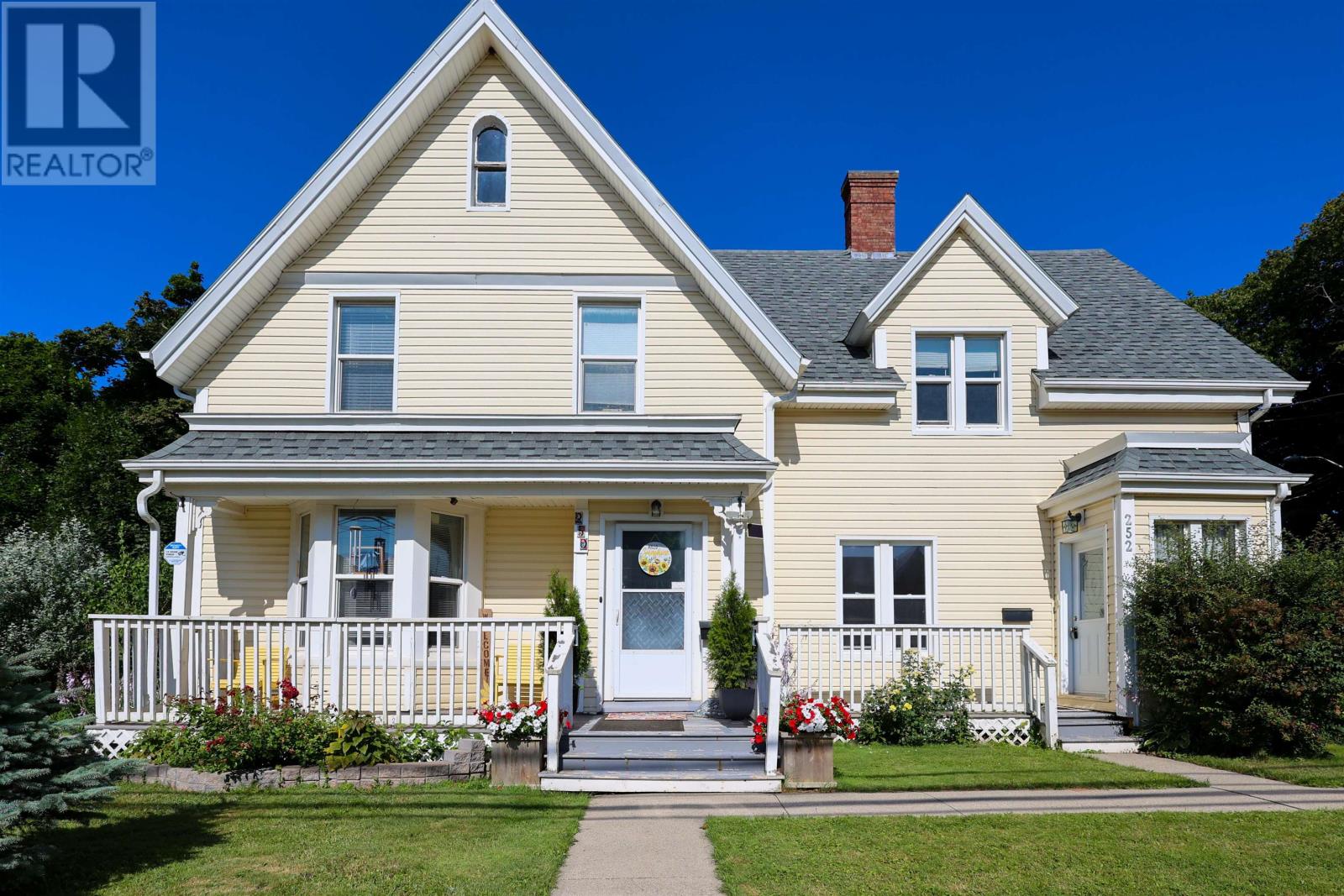 250-252 Central St, Summerside, PE C1N 3M4