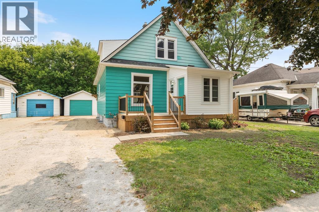 266 Brock St S, Sarnia, ON N7T 2W6