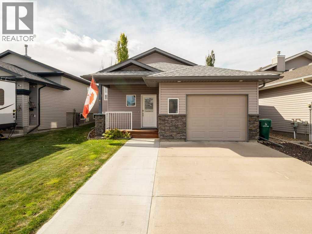 48 Aberdeen Rd W, Lethbridge, AB T1J 4Z1