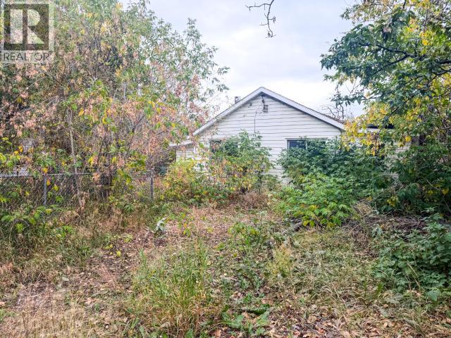 7223 7 Avenue, Whitehorse, YT Y1A 1R8