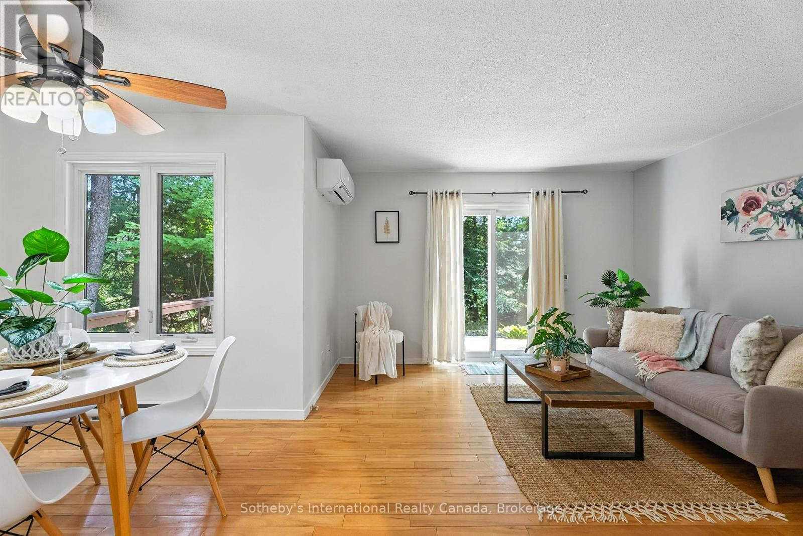 49 Southbank Dr, Bracebridge, ON P1L 1G3