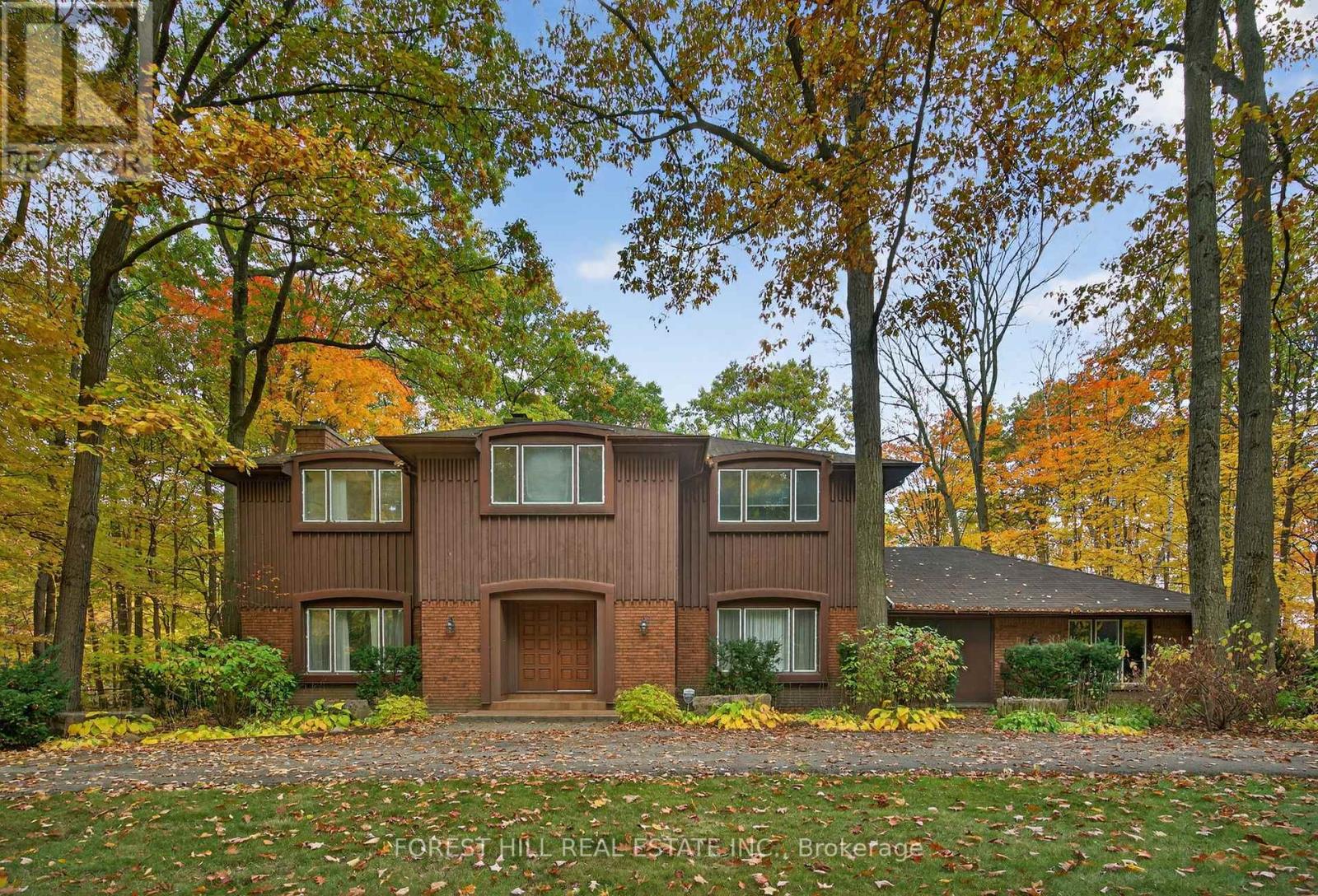 124 Forest Ridge Rd, Richmond Hill, ON L4E 3L8