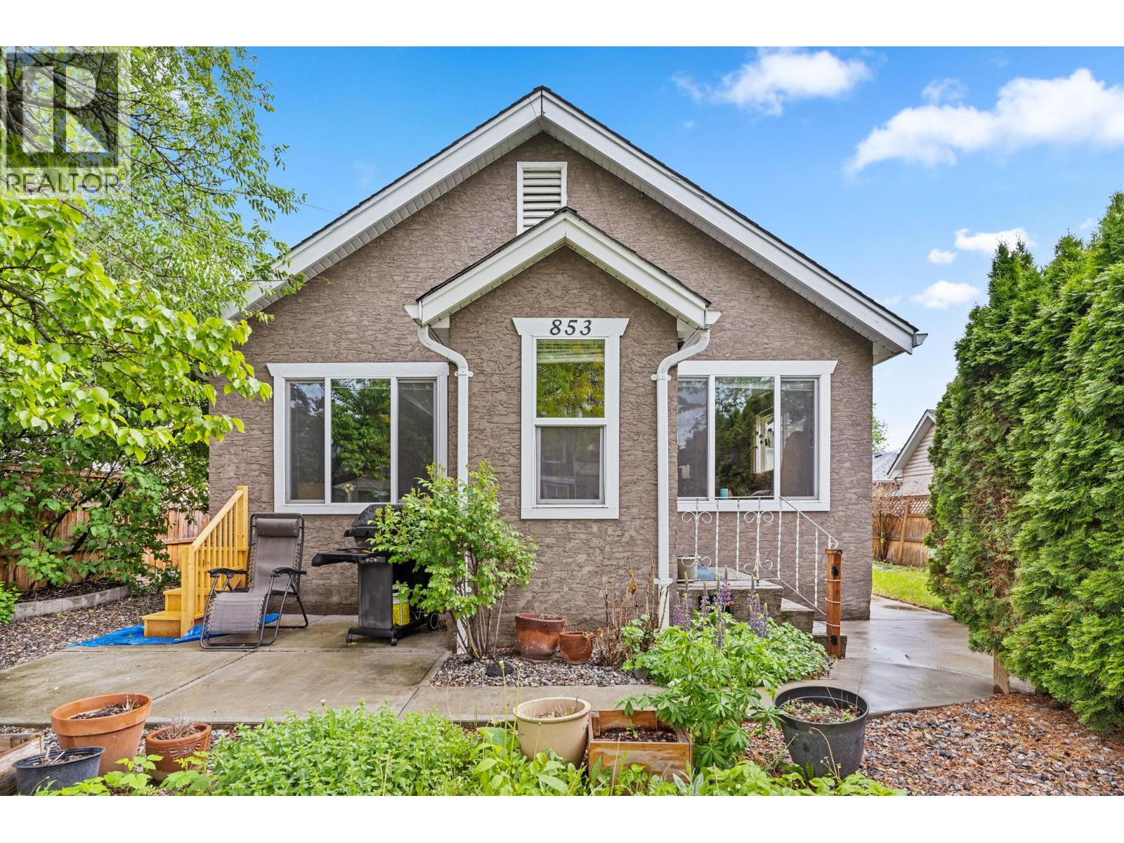 853 Wilson Ave, Kelowna, BC V1Y 6X8