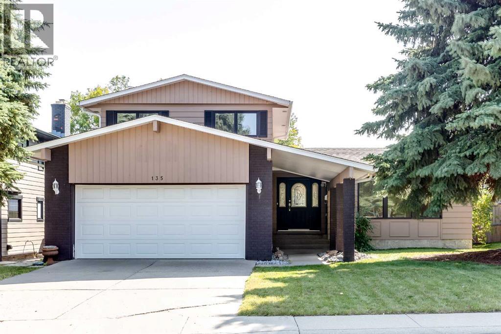 135 Parkglen Cres SE, Calgary, AB T2J 4L9
