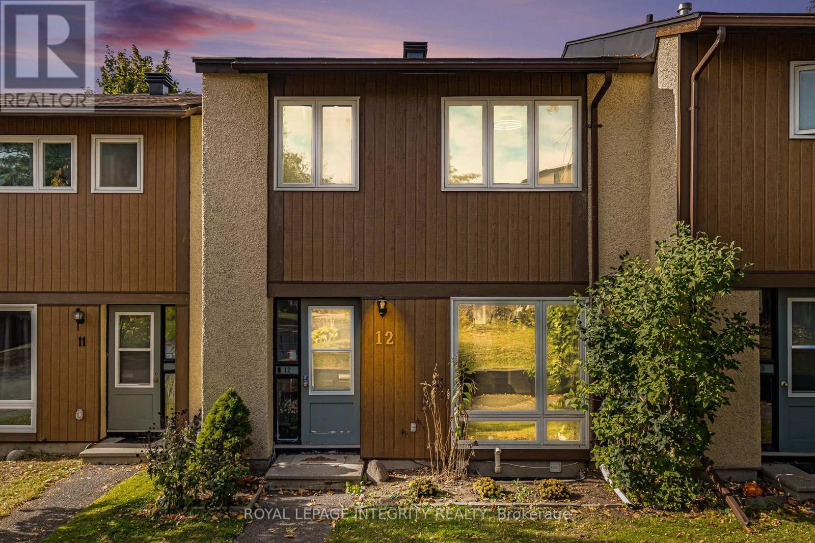 12 3691 Albion Rd, Ottawa, ON K1T 1P2