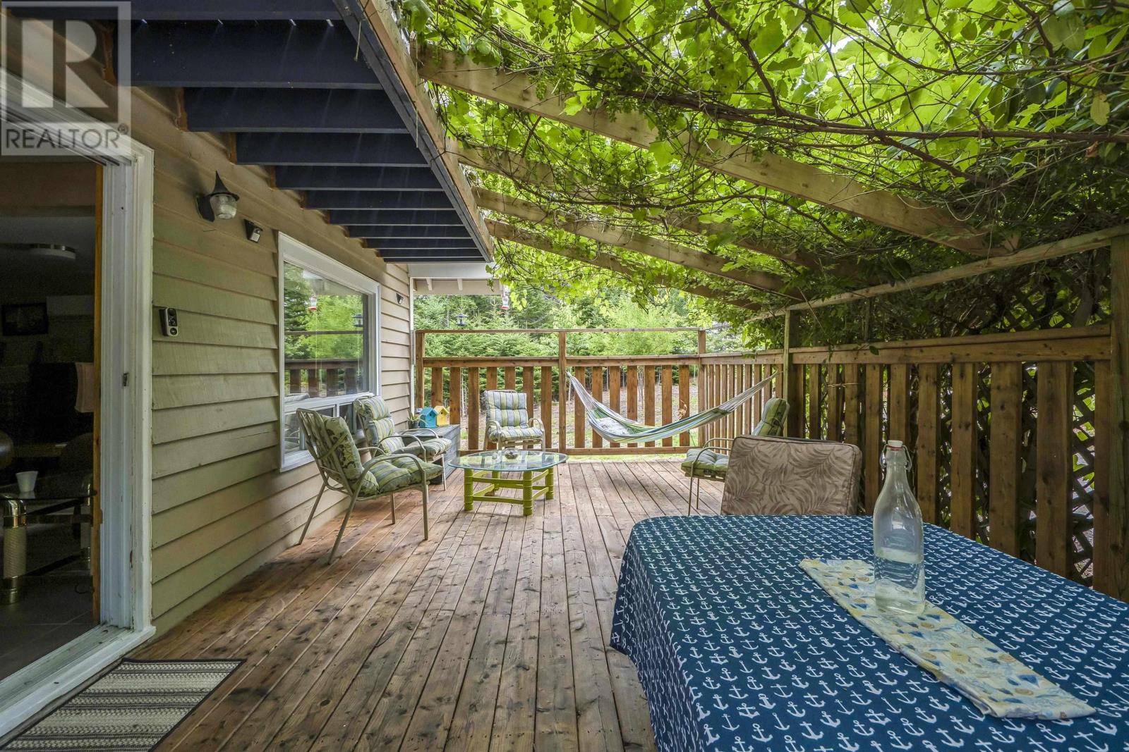 29 Narrows Basin Rd, Lunenburg, NS B0J 2E0