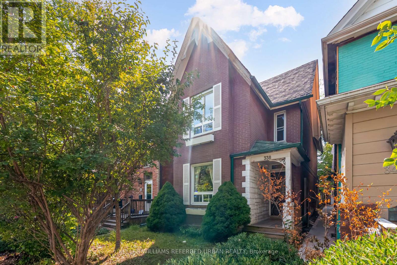 338 Main St, Toronto, ON M4C 4X7
