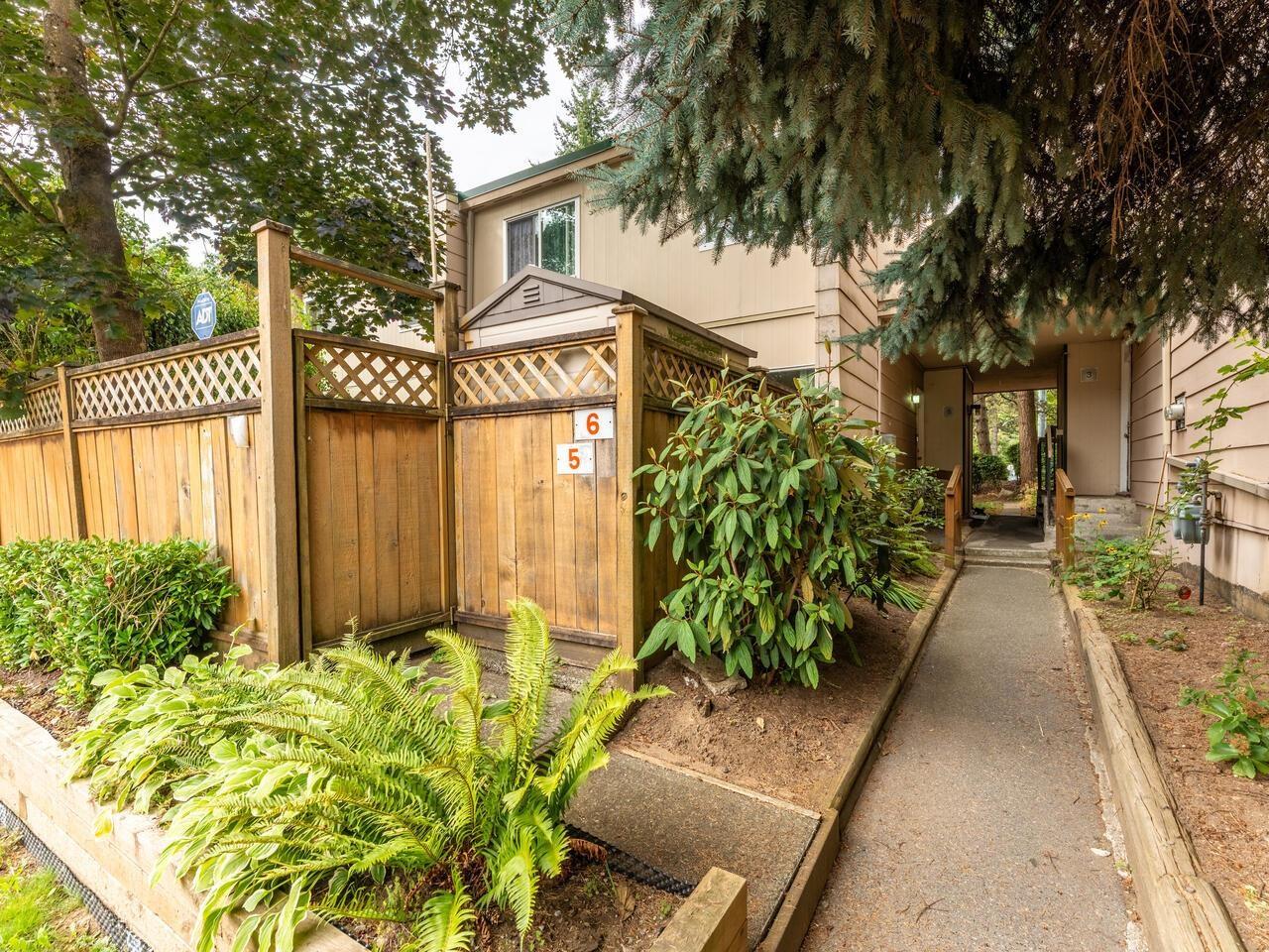 10595 153 Street Unit 5, Surrey, BC V3R 4H8