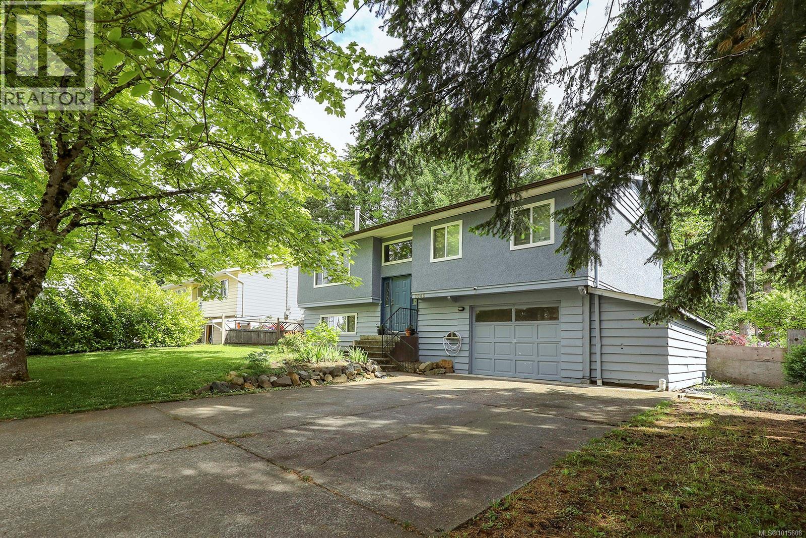 2046 Tull Ave, Courtenay, BC V9N 5P6