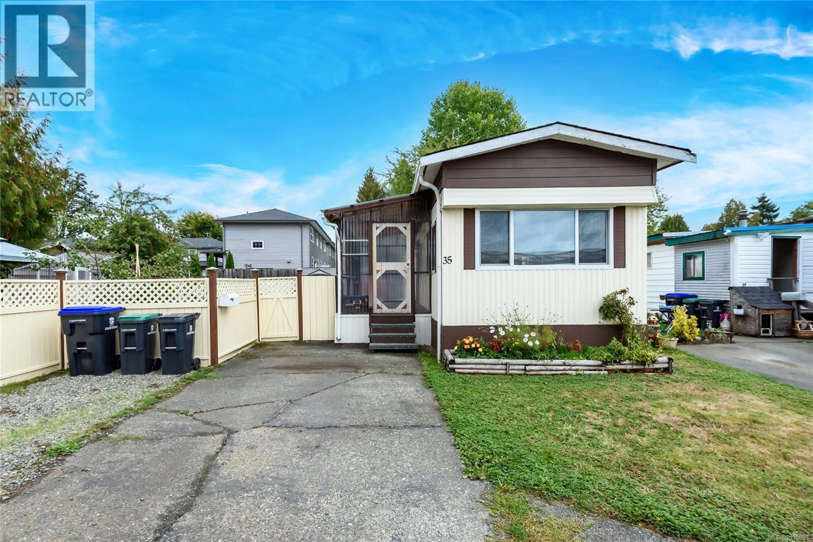 1180 Edgett Rd Unit 35 Rd, Courtenay, BC V9N 6C7