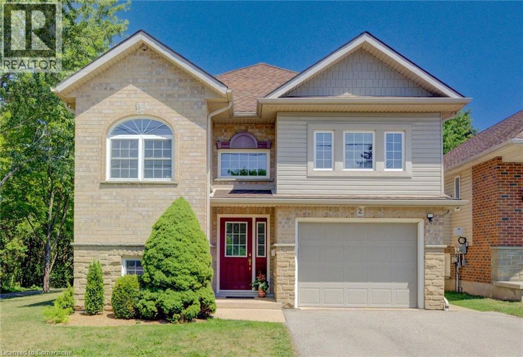 2 Smetana Dr, Kitchener, ON N2B 3B8