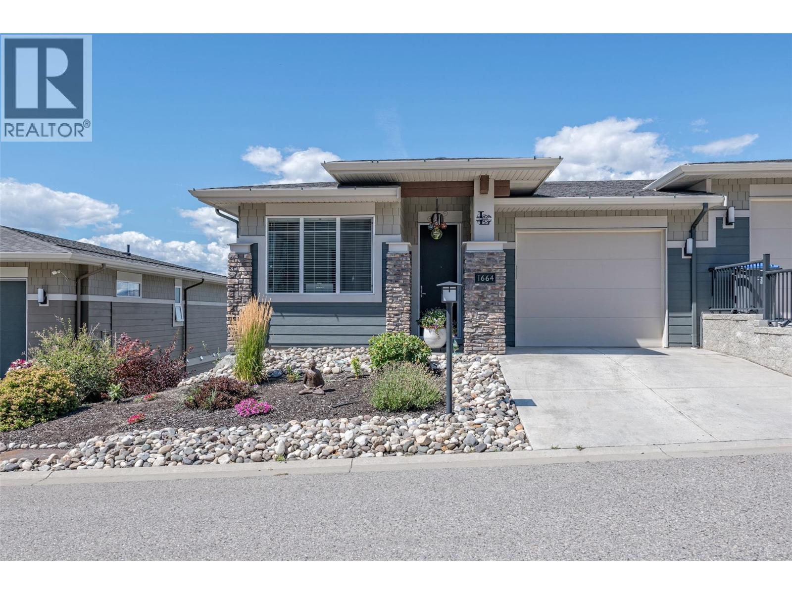 1664 Tower Ranch Dr, Kelowna, BC V1P 1T8
