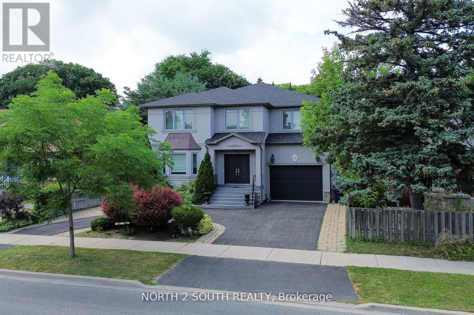 339 Burnhamthorpe Rd, Toronto, ON M9B 2A2