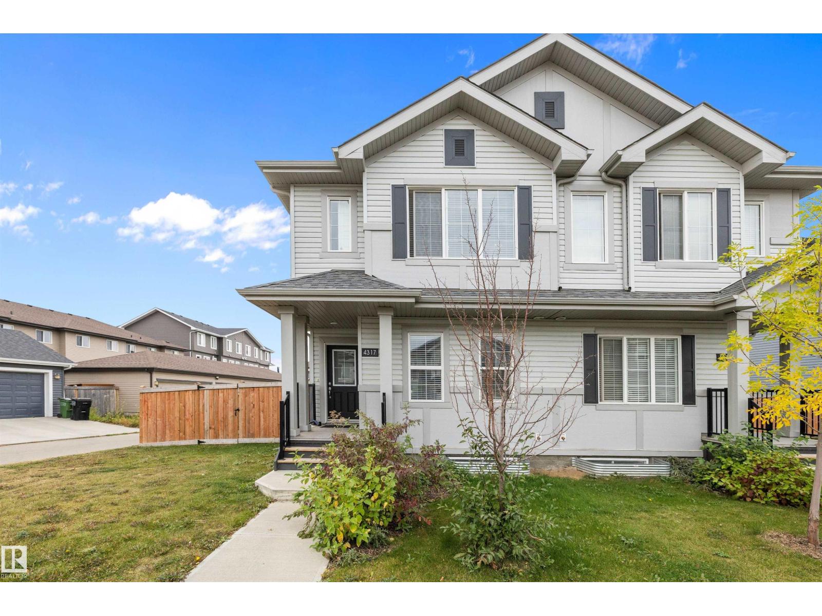 4317 Cooke Ln SW, Edmonton, AB T6W 4M7