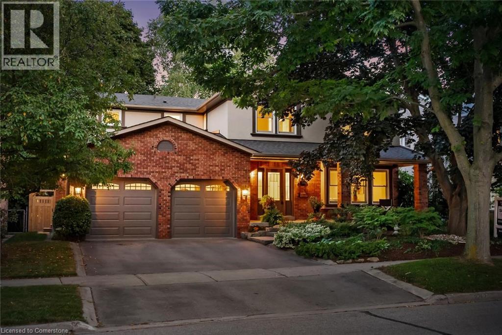 2262 Constance Dr, Oakville, ON L6J 6G4