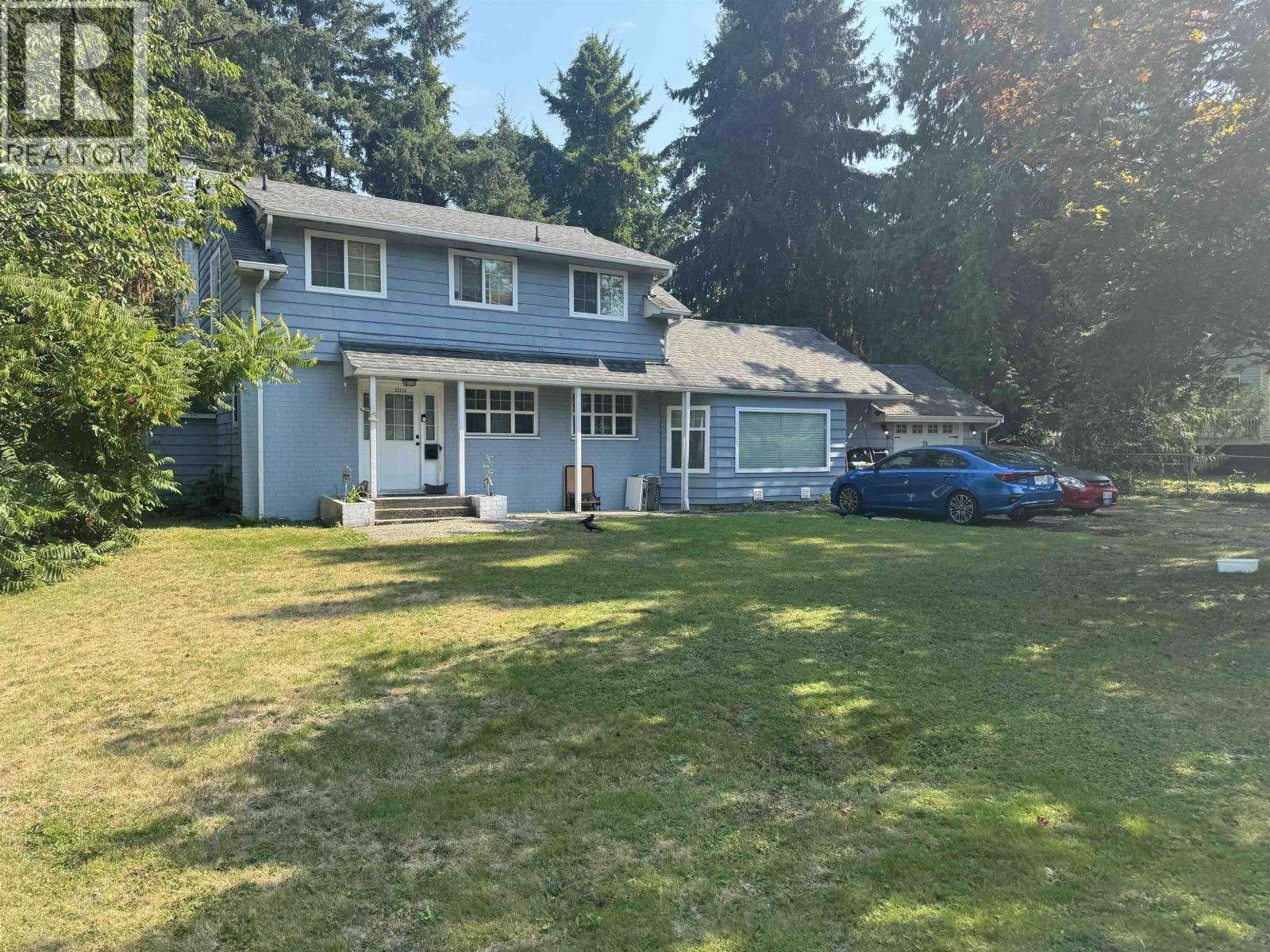 22032-22034 124th Ave, Maple Ridge, BC V2X 4J2