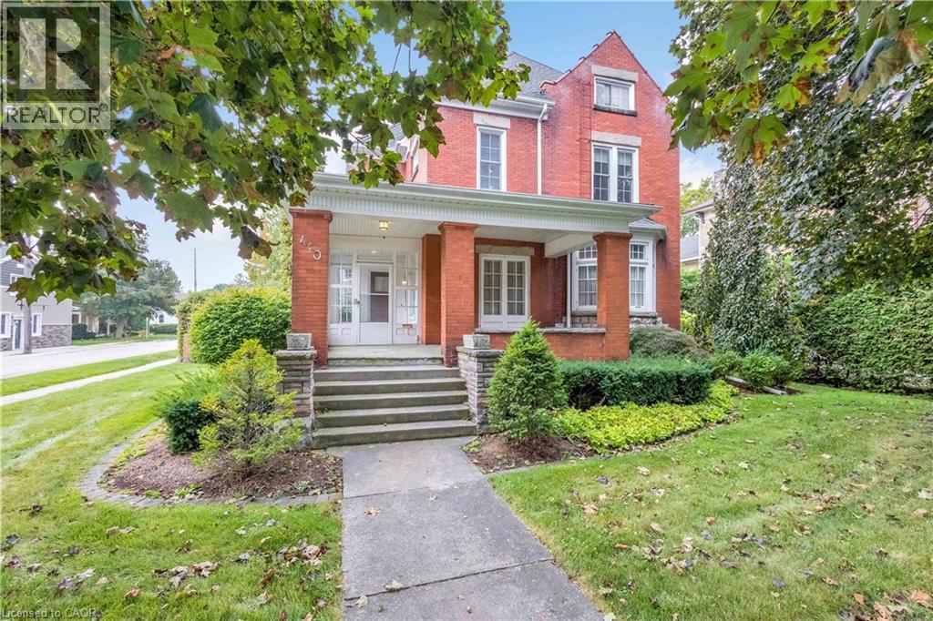 410 Main St W, North Perth, ON N4W 1A7