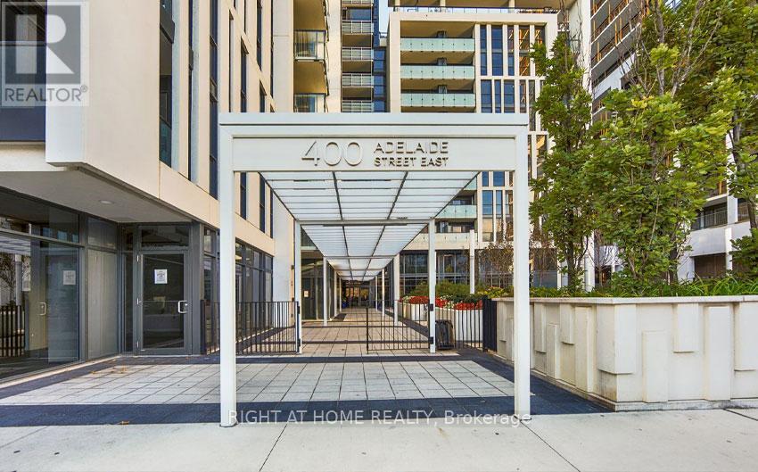 606 400 Adelaide St E, Toronto, ON M5A 4S3