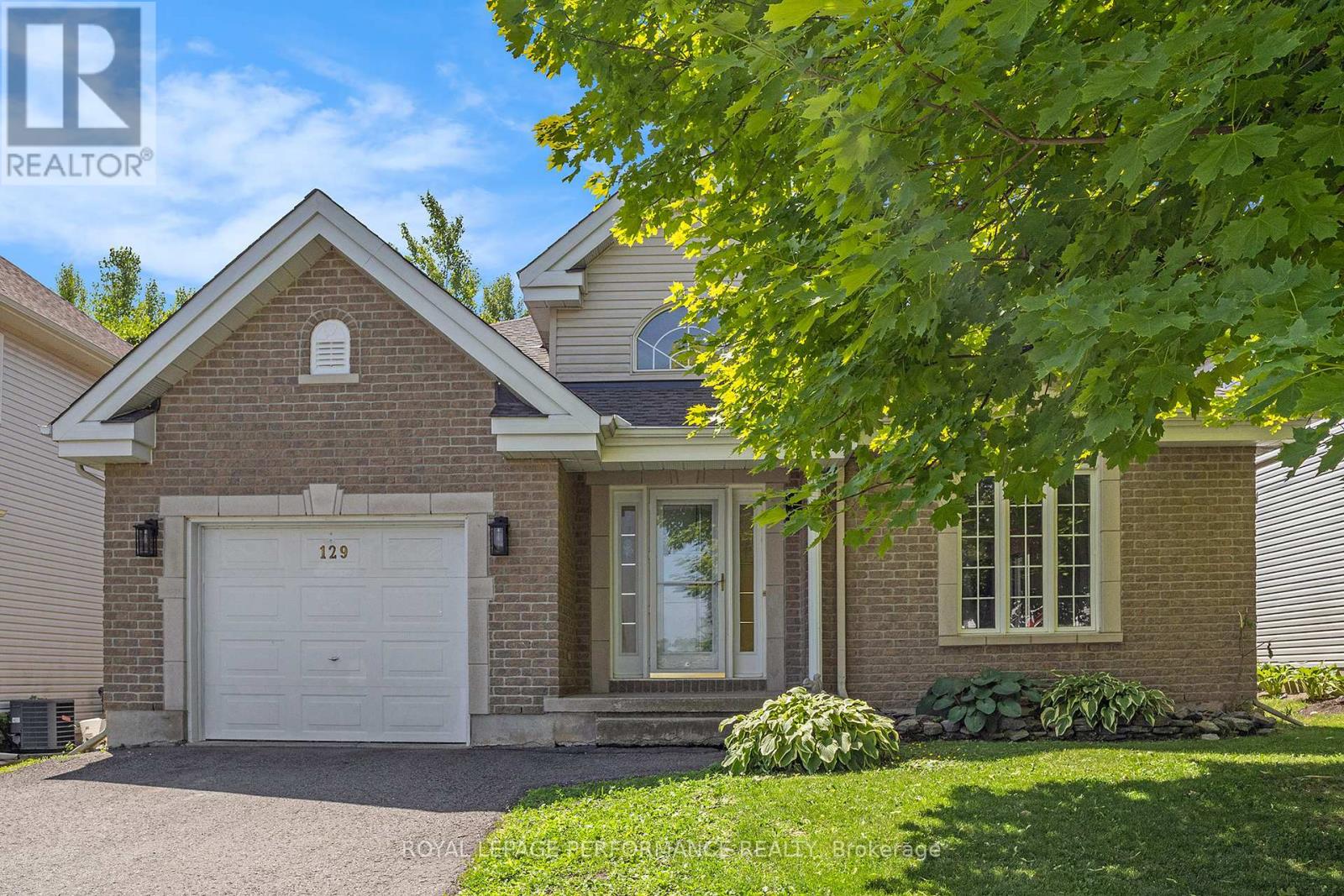 129 Beaumont Ave, Clarence-Rockland, ON K4K 1R7