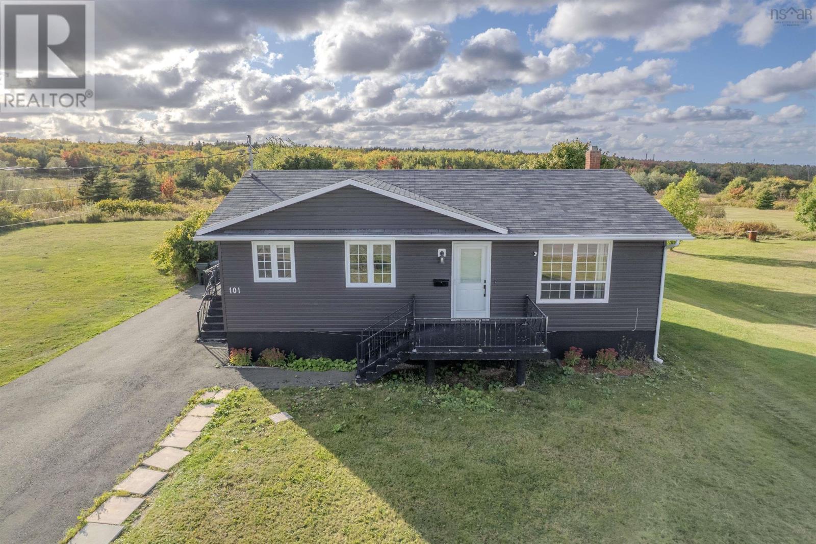 101 Wallace Rd, Glace Bay, NS B1A 4N6