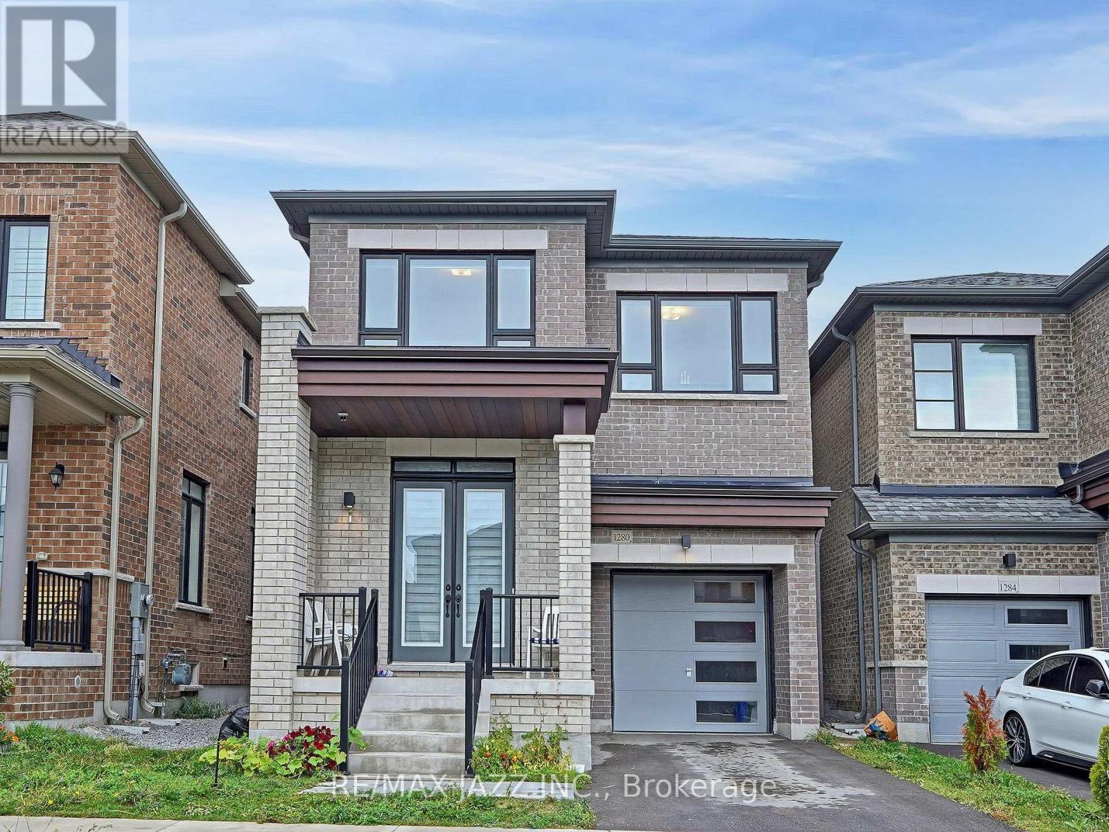 1280 Amherst Gate, Oshawa Kedron, ON L1L 0T1