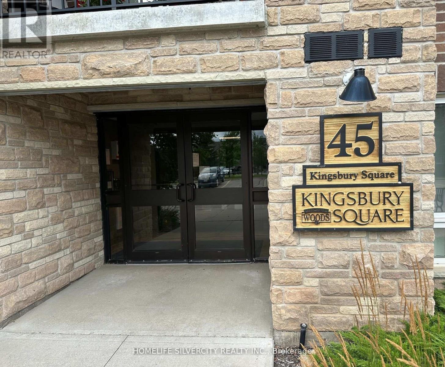 209 45 Kingsbury Sq, Guelph, ON N1L 1B5