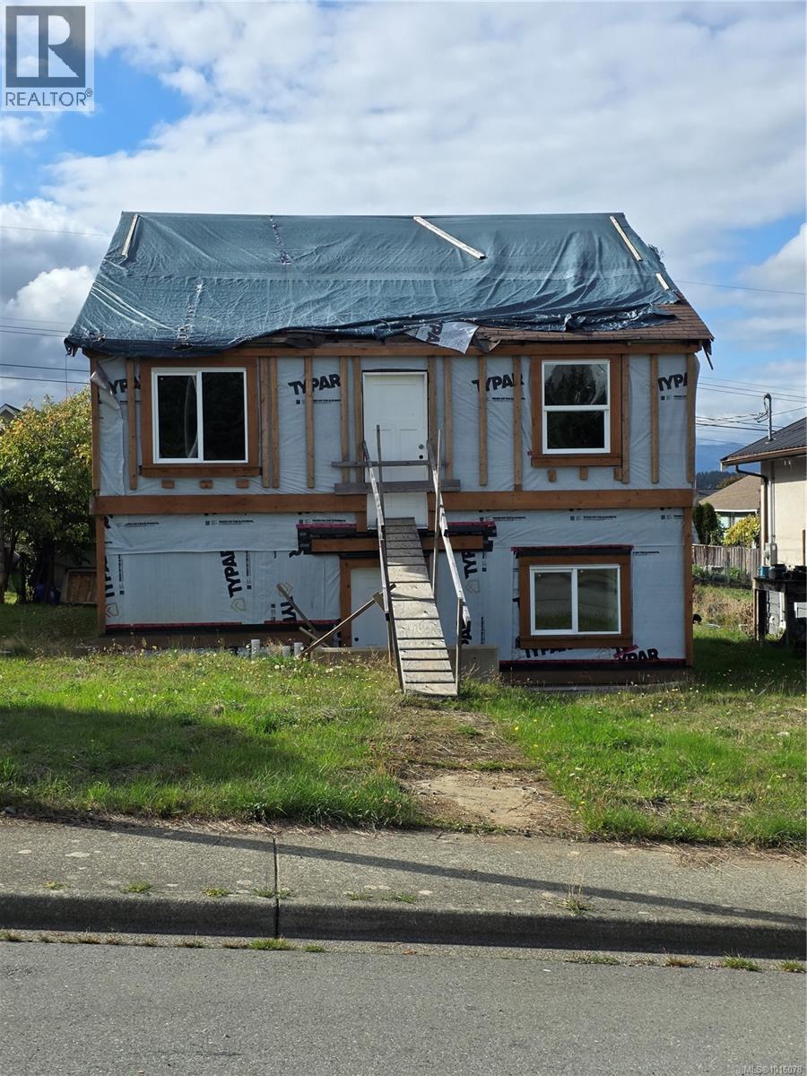 3218 7th Avenue, Port Alberni, BC V9Y 4N2