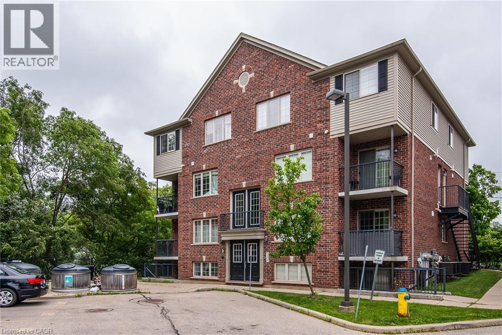 950 Highland Drive W Unit 32, Kitchener, ON N2N 0A5