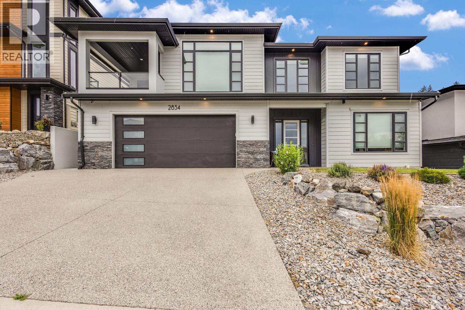 2834 Canyon Crest Dr, West Kelowna, BC V4T 0E3