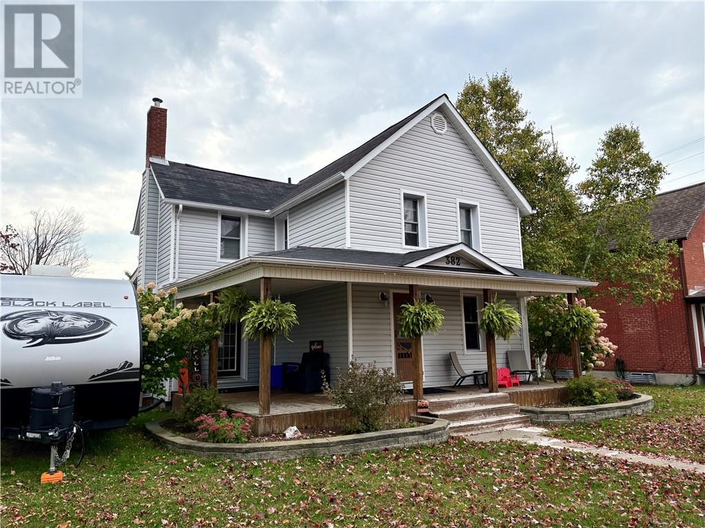 382 Read Ave, Espanola, ON P5E 1E2