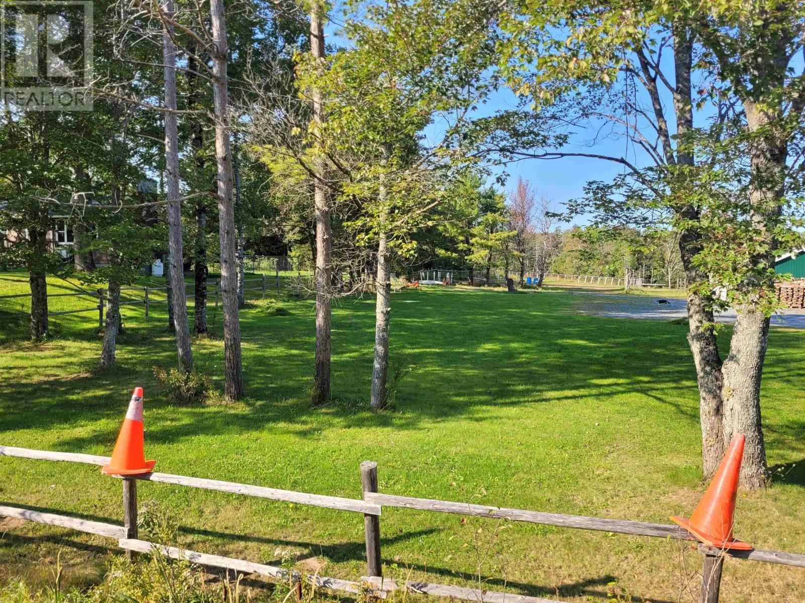 11 Hwy 224, Chaswood, NS B0N 2H0