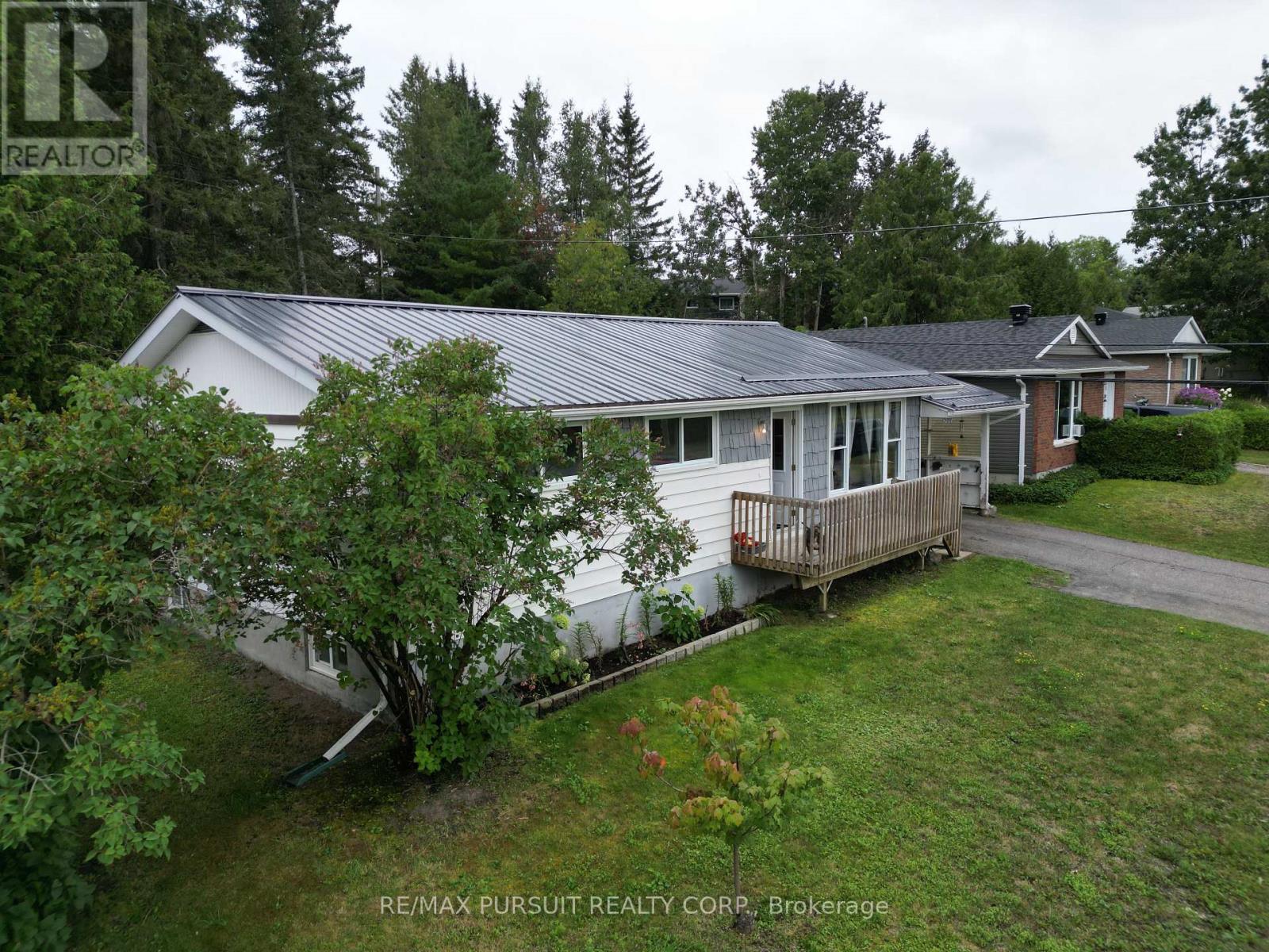 500 Agnes Ave, Temiskaming Shores, ON P0J 1P0