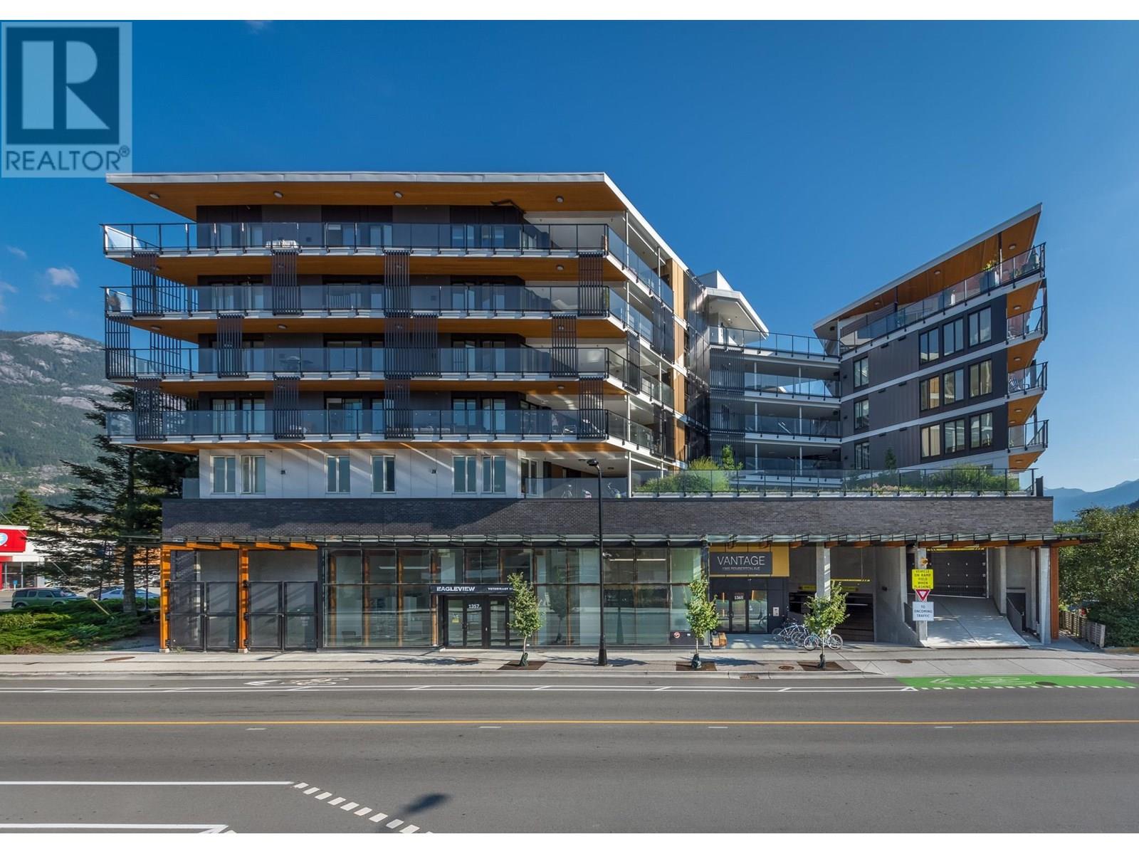 1365 Pemberton Avenue Unit 304, Squamish, BC V8B 1B7