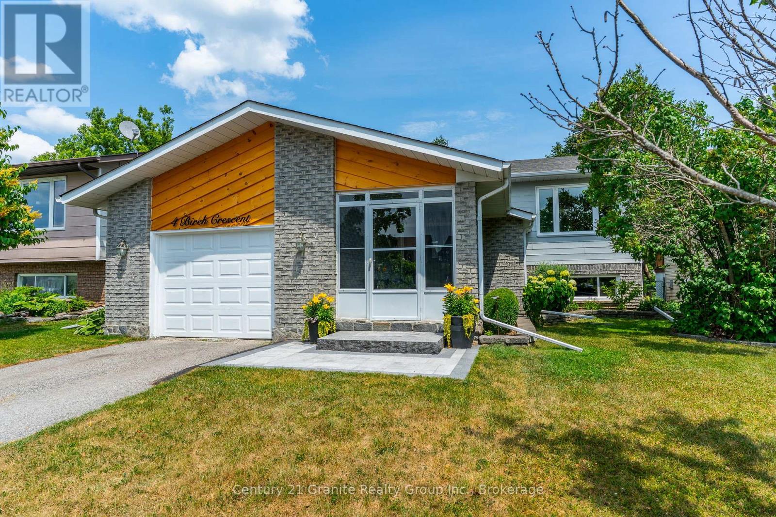 4 Birch Cres, Kawartha Lakes, ON K0M 1A0