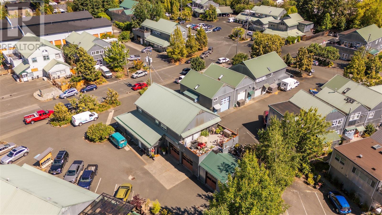 2329 Rosewall Crescent #b, Courtenay, BC V9N 8R9