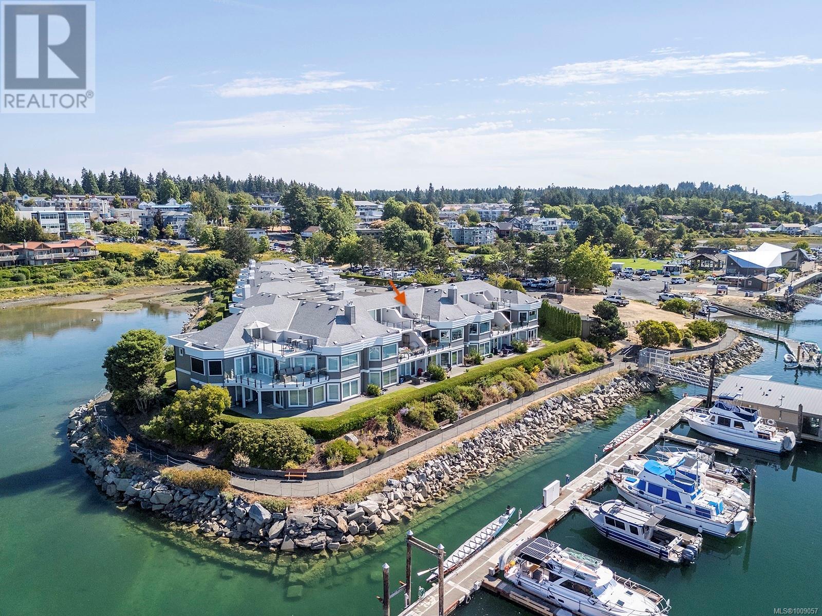 1807 Beaufort Ave Unit 108 Ave, Comox, BC V9M 1R9