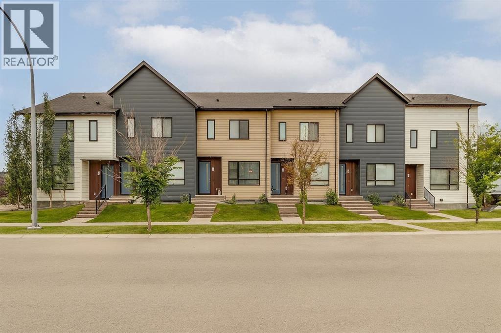 15 Redstone Way NE, Calgary, AB T3N 1M4