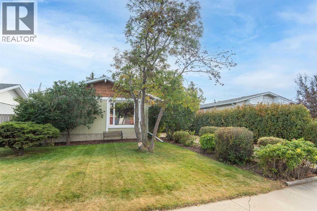 99 Pearson Cres, Red Deer, AB T4P 1L8