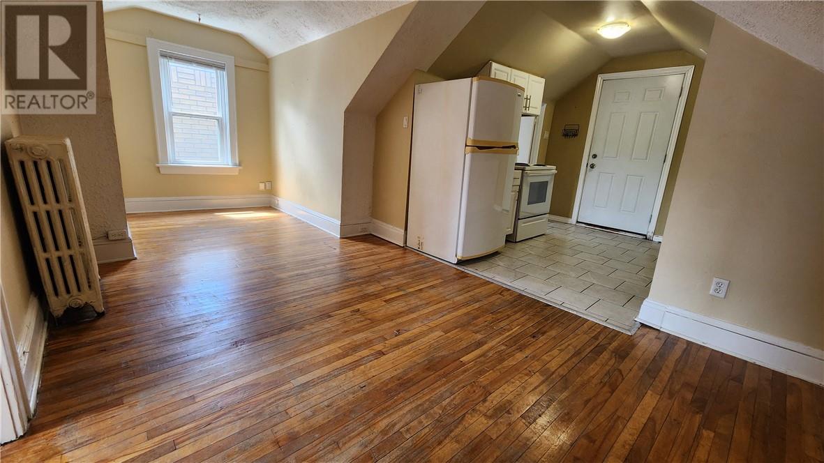 399 Eva Ave, Sudbury, ON P3C 4N2