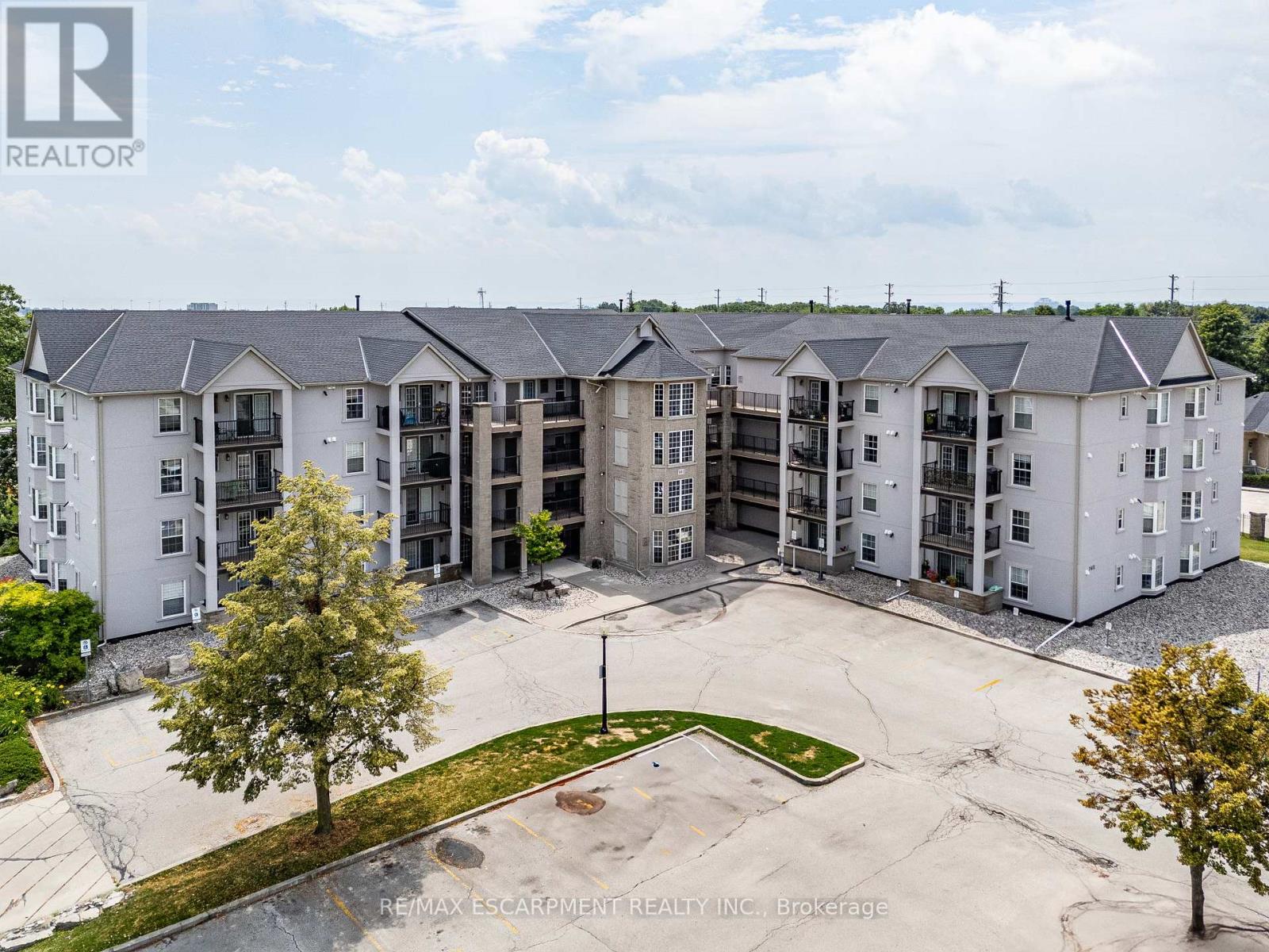 409 1411 Walkers Line, Burlington, ON L7M 4P5