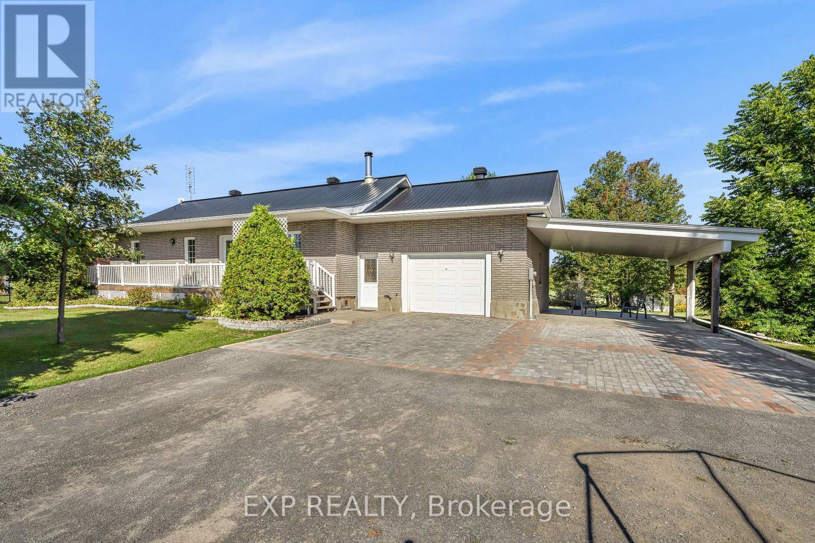455 Butler Rd, Clarence-Rockland, ON K0A 2A0