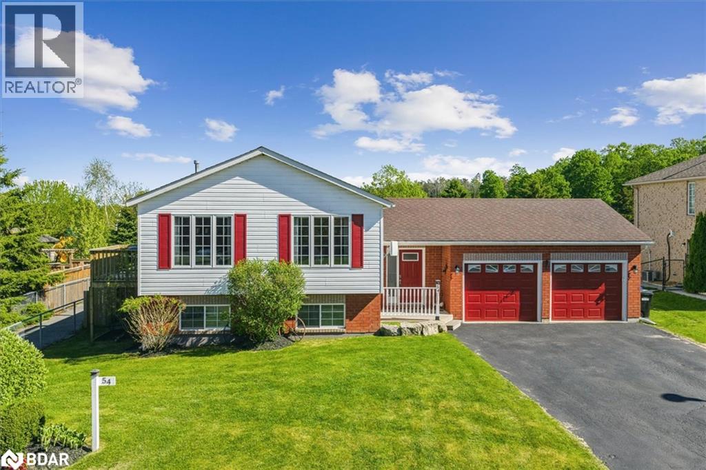 54 Marlow Cir, Springwater, ON L0L 1V0
