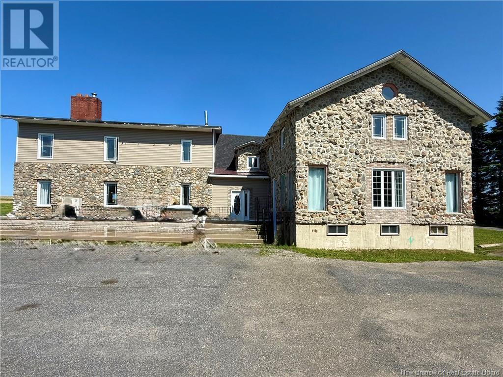 101 Waddell Rd, Saint-andr, NB E3Y 3L8