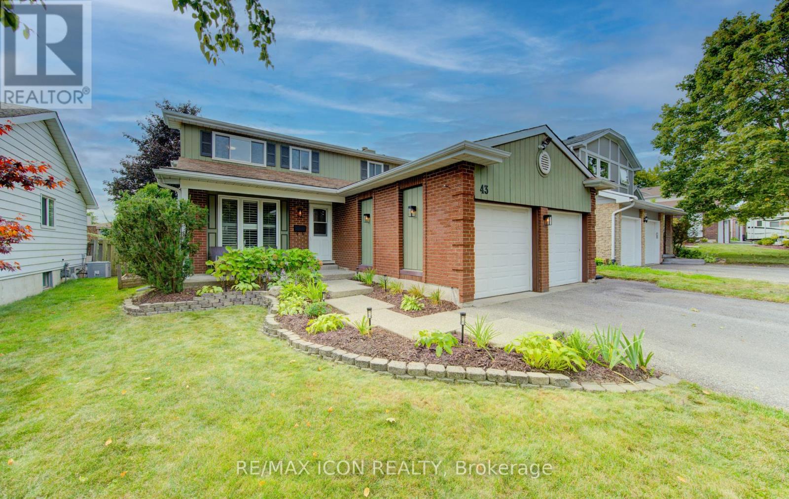 43 Winding Way, Kitchener, ON N2N 1M4