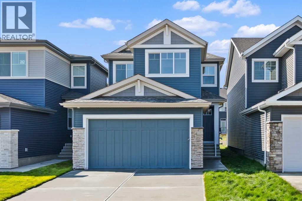 121 Creekstone Lndg SW, Calgary, AB T2X 5E8